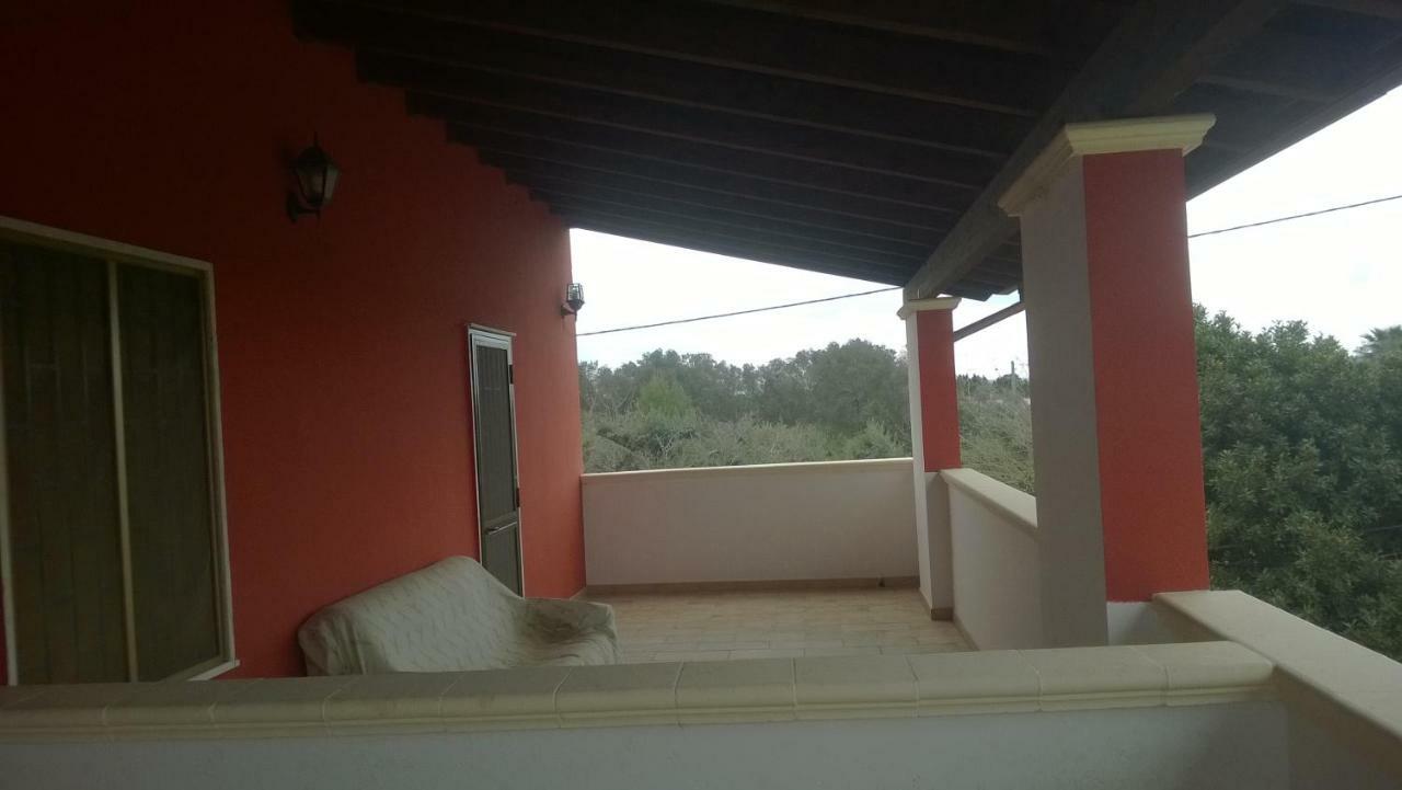 B&B La Seta Rossa Галатоне Экстерьер фото